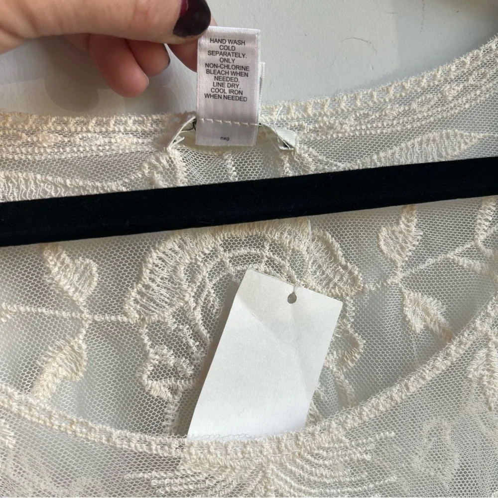 NWT Cato Delicate Lace Blouse - Large - Picture 6 of 14
